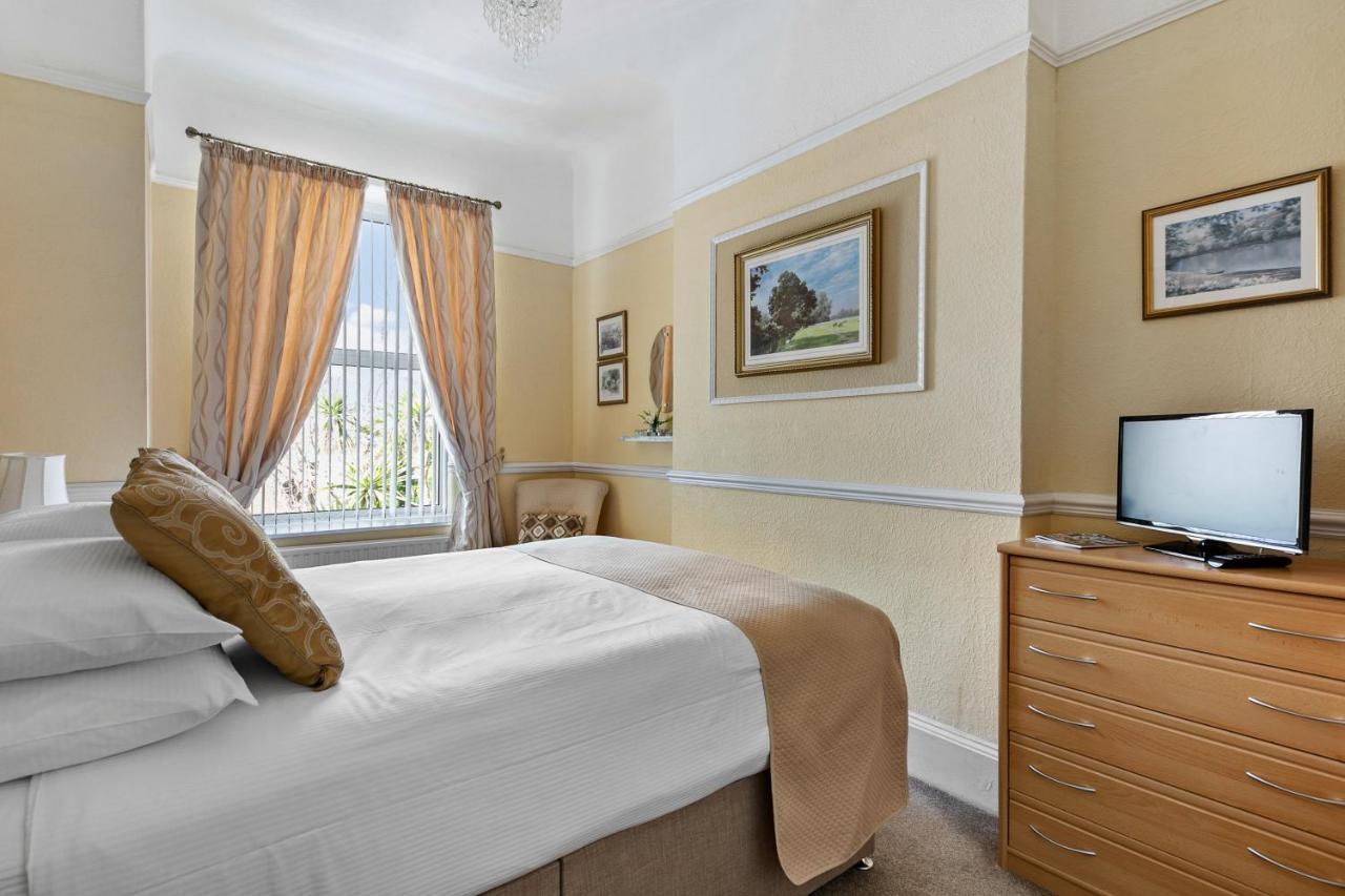 Melba House (Adults Only) Bed & Breakfast Torquay Exterior foto